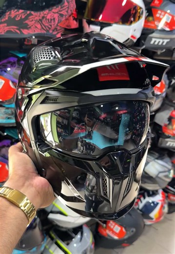 MT Helmets Streetfighter SV Nicaragua