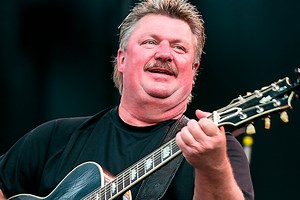 Joe Diffie (1958–2020), country music star