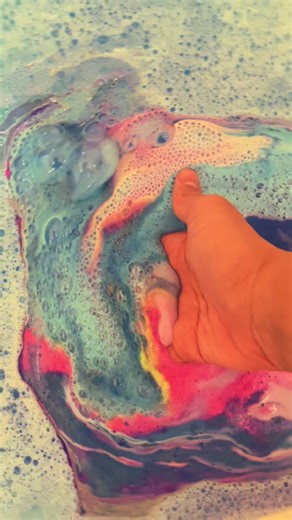 OBSESSED #lush #2016 #bathbomb #bath #nostalgic