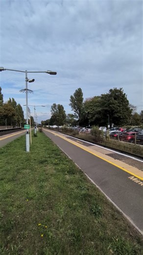 A4 60009 Sir Nigel Gresley at West Byfleet #trainspotting #train #railway