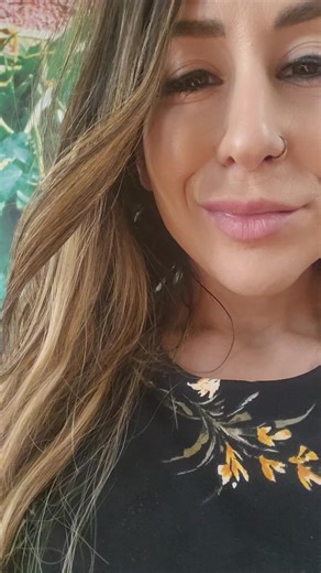 well yes...but no 🤣 this #TikTok stuff is fun 😁 😂 #foryoupage #langley #fyp #viral_video #baddie #bikergirl #harleygirl #server #bartender