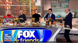 ‘SIMPLY HAPPY’ THANKSGIVING: Steve Doocy shares the best, affordable, Thanksgiving recipes from his new cookbook! | Fox & Friends