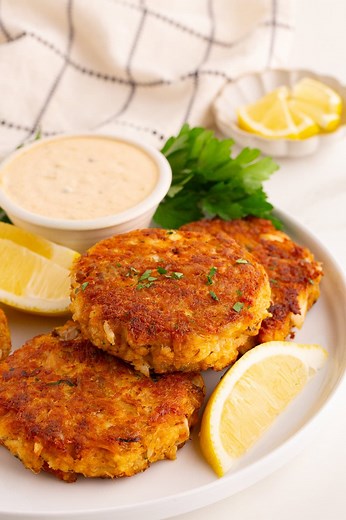 The BEST Crab Cake Recipe