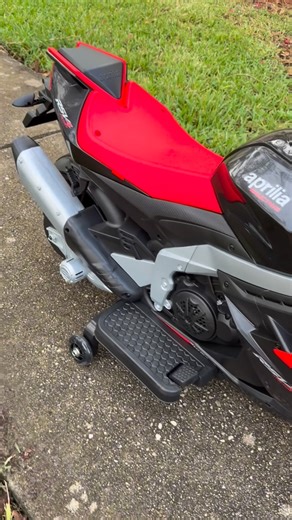 Özlem Balkan on Instagram: "🛵✨ Little adventurers, get ready to ride! The Aprilia 24V Kids Electric Motorcycle is perfect for zooming around safely at 10 KM/H. LED lights, dirt bike fun, and endless smiles guaranteed! #ApriliaKids #KidsElectricBike #RideSafe #LittleRiders #ElectricMotorbike #DirtBikeFun #KidsToys #OutdoorPlay #FamilyFun #PlaytimeAdventures #FunRide #LEDLights #HappyKids"