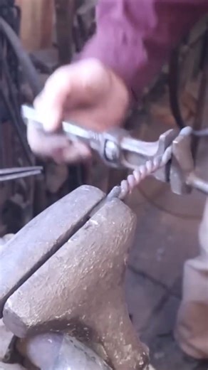 Chevron or Wheat Twist, Forge Welding Twists