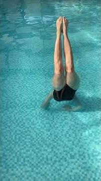 70 Sec Handstand Underwater Handstand