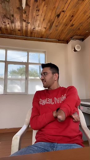 Understanding Body Language in Simple Settings