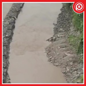 82K views · 432 reactions | Teesta River Overflow Blocks Road to Darjeeling, Disrupts Traffic Teesta, Sept 16 : The road connecting Sikkim to Darjeeling has been blocked today due to the overflowing Teesta River. Rising water levels have flooded portions of the road, causing major traffic disruptions and posing safety risks to travelers. #teesta #darjeeling #roadsafety | The Khangchendzonga Post | Facebook