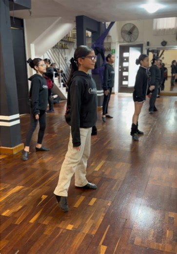 Jazz kids vibes 💃✨ #katseye #estudiodedanza #jazztechnique #centraldance #danceroftiktok