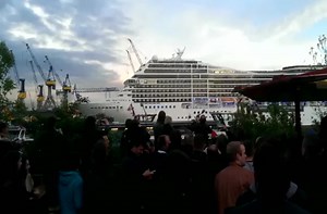 Cruise ship plays "Seven Nation Army".