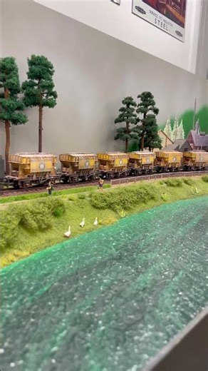 Bachmann class 9F 92060 and Blue Circle Cement wagons - 500 #modeltrains