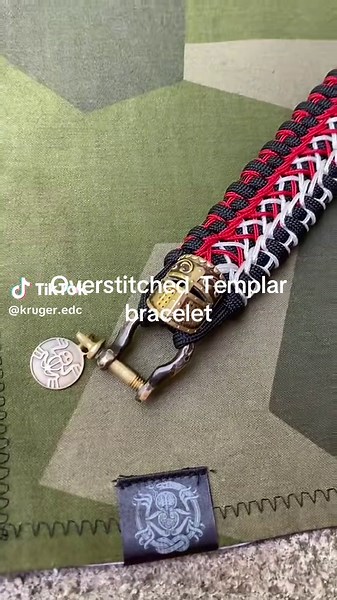 Crafting an Overstitched Templar Paracord Bracelet