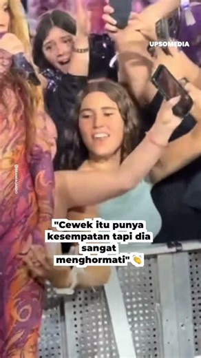 Penggemar ini keterlaluan terhadap Shakira 🖐🏻😳 #shakira