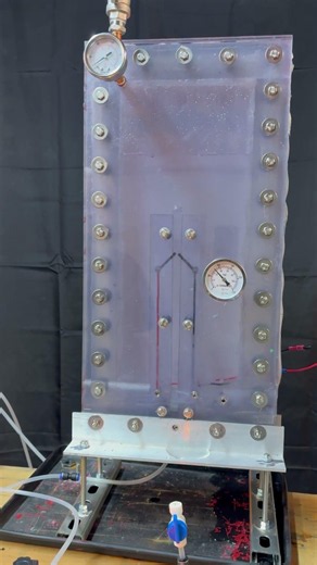 HOBB Model 6 producing steam