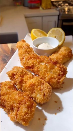 Golden & Crunchy Fried Cod – So Easy! #recipe #easyrecipe #cooking #shorts #deepfry #food #homemade