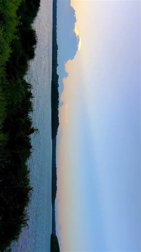 Rays of Light | Sunset Over the Lake 🌅✨