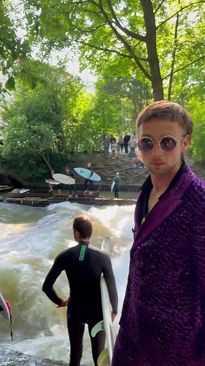 Magic Wave in Munich! ✨ #rivermagic | Siegfried & Joy