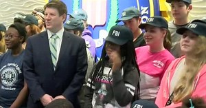 WI 8th graders graduate from FBI school program