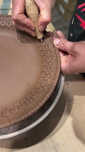 How to decorate a plate ❤️ ••• Follow @hiller.matt for more!