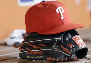 Phillies star puzzles teammates, fans with gesture