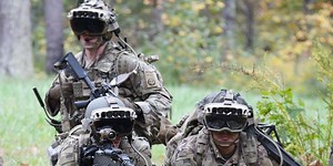 The Army’s $21 Billion Augmented Reality Helmets Will Save Soldiers’ Lives. Why Are They Still Delayed?