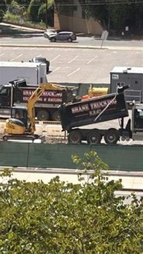 Elon Musk’s Boring Company has begun digging for the Music City Loop tunnel, a 10-mile underground route from downtown Nashville to the airport using electric Teslas. Public meetings and official questions highlight ongoing scrutiny of the project, what do you think about the creation of the #MusicCityLoop? Read more about it at the link in our bio. #elonmusk #tesla #tennessee #nashville #tn #tunnel #tourism #fox17news | WZTV FOX 17 News, Nashville