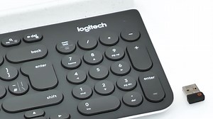 Logitech K780 Multi-Device Wireless Keyboard for Windows, Apple android or Chrome, Wireless 2.4GHz