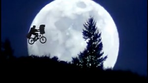 E.T. - O Extraterrestre Trailer Original (1)