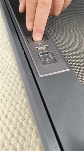 Multi-locking-point pocket lock screen, metal guard corner, quick-release hinges, easy to install!