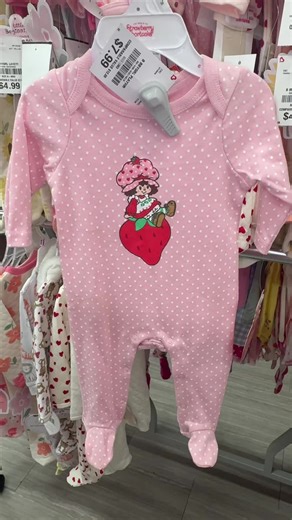 For all my Strawberry Shortcake mamas run to @Burlington 🎀🍰🍓 #strawberryshortcake #girlmama #babygirloutfit #fyp #foryoupage
