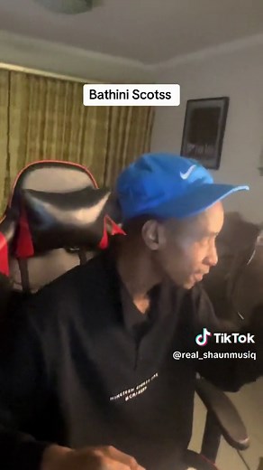 Dubula - Scott Maphuma & Shaun Musiq: The Ultimate Hit