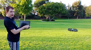 「AR Drone 2」などのドローンに飛行中に乗っ取られる脆弱性が判明