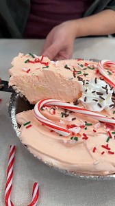 my aunts secret holiday pie recipe, so good easy no bake peppermint pie with chocolate crust is so yummy! thanks for watching! this video was produced by Network Media and Jacky P | Lucy Diamond