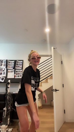 sending you all my friday energy 🤠