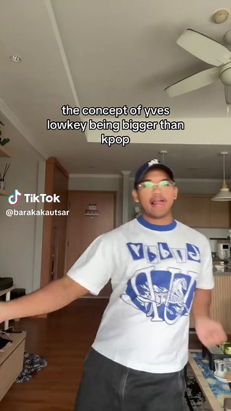 name 5 loona songs @GRAMMYs | yves