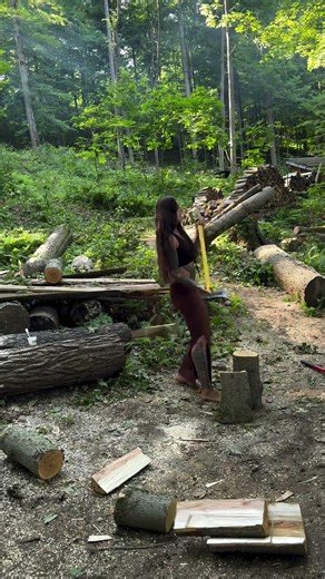 Good morning to everyone except people who are afraid to be barefoot #firewood #offgrid #wood