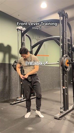 Day 5 of training the Front Lever 💪🏼#calisthenics #gymshark66 #streetworkout #frontlever #shorts