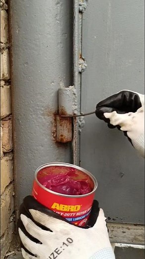 Stop a Squeaky Door Hinge Instantly!