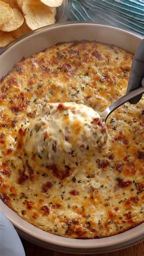 🧀🥓 Cheesy Bacon Chicken Dip