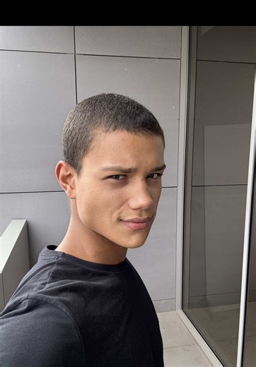 Os vídeos de Cadu_rs (@cadu_rss) com som original - Cadu_rs