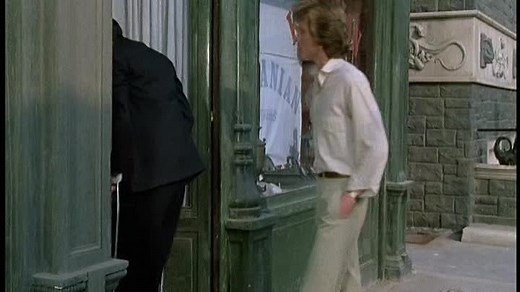 Inferno 1980 TRUEFRENCH DVDRIP Xvid CYRAX.www.Film-streamingvfhd.com