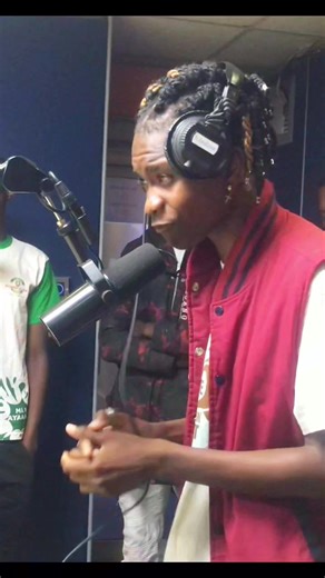 TAKING LINES TO @STAR FM Godfatha Templemanzim Chipaz Promotions | Flexy H