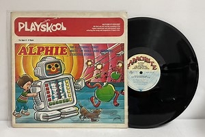 Bugs Bower - Playskool: Alphie The Electronic Robot Meets The Video Game Invaders! 3 Exciting Stories