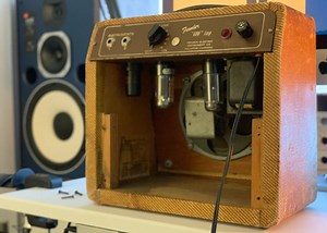 Fenderのギターアンプ「Champion 600」の真空管交換 | 横浜 武蔵小杉のギター・ジャズギター教室 永井義朗ギター教室