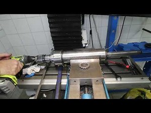 Preloading the spindle