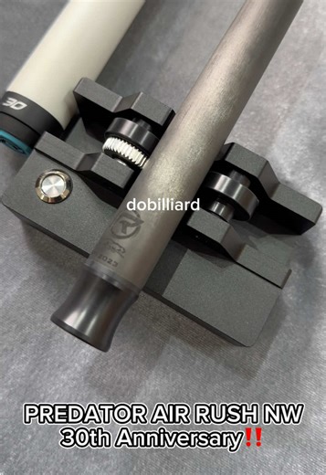 Predator Air Rush 30th Anniversary Billiard Cue