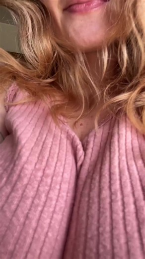 Ethereallovebug aka ethereallovebug - 07-13-2026 OnlyFans Video - Somehow how loose tops can be even hotter than tight ones_3