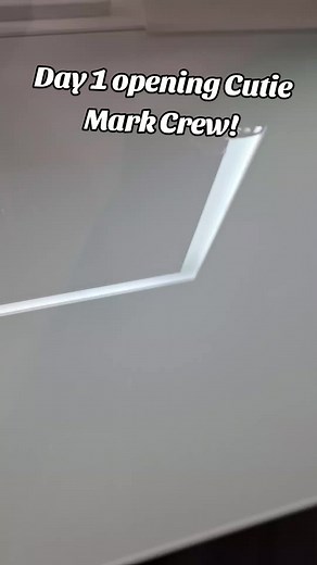 I'm starting my mlp collection!!!! Any tips??? #cutiemarkcrew #mlp #mlpedit #mlpcollector #fluttershy #twilight #applejack #rainbowdash #pinkiepie #rarity #spike #laurenfaust #blindbox #jobsallary #unboxing #asmr #disneyblindbox #disneyparks #disney #disneymerch #winniethepooh #miniso #blindbox #pinchetiktokponmeenparati #fypageシ #jully4 #eddiemunsonedit #elevenhopper #eddiemunson