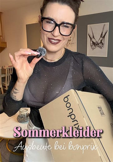 bonprix Ausbeute Ich hab wirklich gedacht, ich hätte da richtig was zusammengestellt… aber am Ende hat mir ORIGINAL nur ein einziges Kleid gefallen. 🥲 Der Rest war irgendwo zwischen: „online sah das anders aus“ und „wer soll das tragen???“ Jetzt brauche ich eure ehrliche Meinung: Welches Teil war euer Favorit ?…und soll ich das eine Kleid behalten oder zurückschicken? 👀