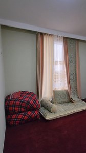 آپارتمان کرایی و فروشی VIP با وسایل موقعیت مزارشریف نزدیک روضه شریف، کارته مامورین. سه اتاق دو حمام یک سالون آشپزخانه دو بالکن راه مهمانخانه جداگانه لفت،مرکزگرمی،عایق، پارکینگ. نوت: واحد متذکره دیکوریشن لوکس، و با فرش،ظرف(دیگ،کاسه،غوری و قاب و قاشق، جای جوش برقی.....)،مبل و فرنیچر،اجاق گاز، لباس شویی،جارو برقی، پرده، یخچال،تلویزیون، تخت خواب، تشک و بالش، کمپل... به طور دائمی و موقتی کرایه داده می‌شود. قیمت فروش 47000 دالر قیمت کرایه موقتی ماهانه800 دالر بهترین مکان‌ برای مهمانداران گرامی. برای م